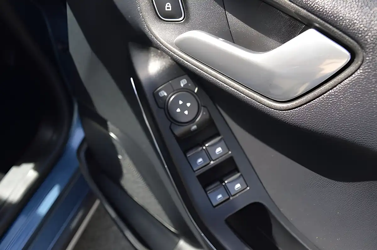 Used 2023 Ford Fiesta Active Chrome Blue - Interior and Exterior details 15
