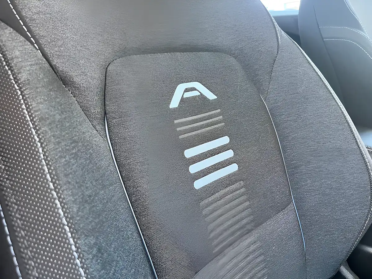 Used 2023 Ford Focus Active Frozen White - Interior and Exterior details 15