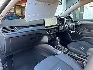 Used 2023 Ford Focus Active Frozen White - Interior and Exterior details 17