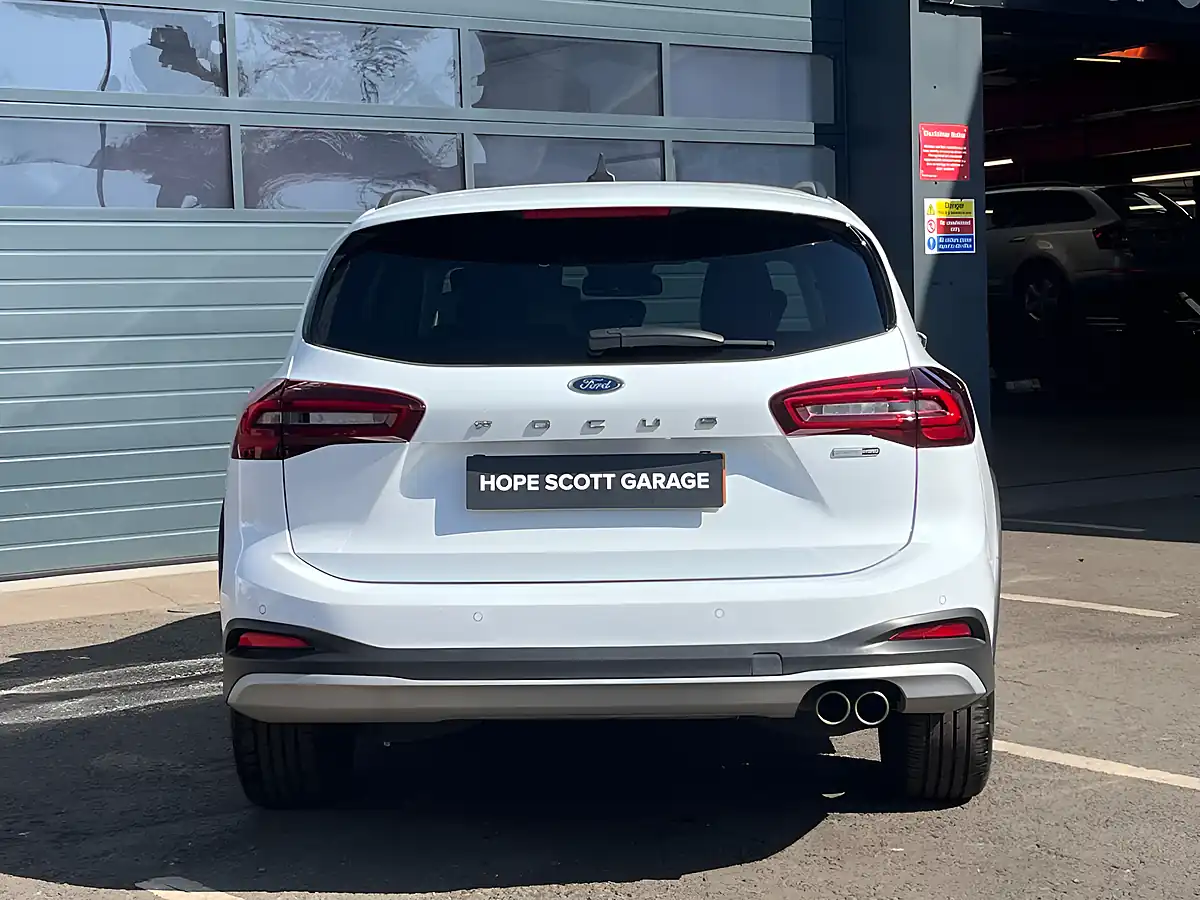 Used 2023 Ford Focus Active Frozen White - Interior and Exterior details 5