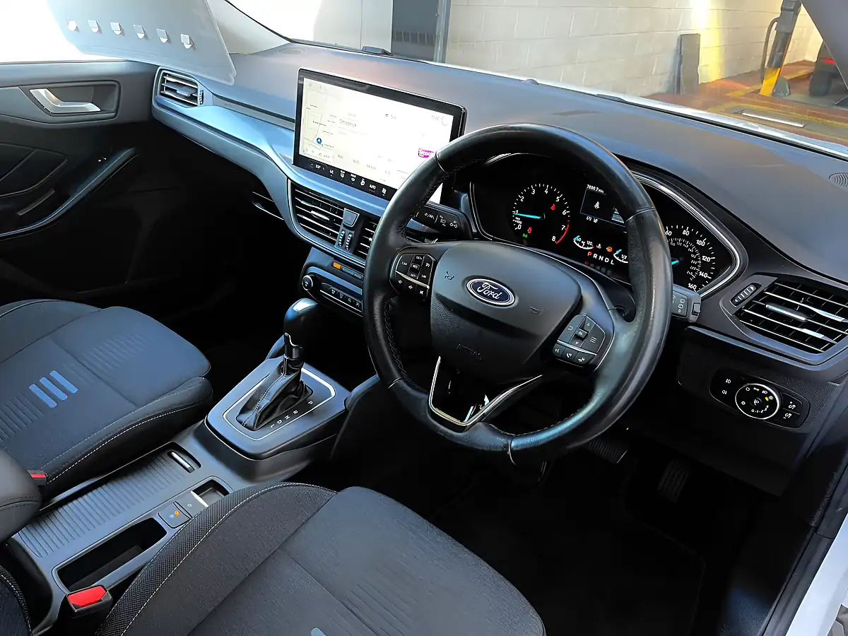 Used 2023 Ford Focus Active Frozen White - Interior and Exterior details 8