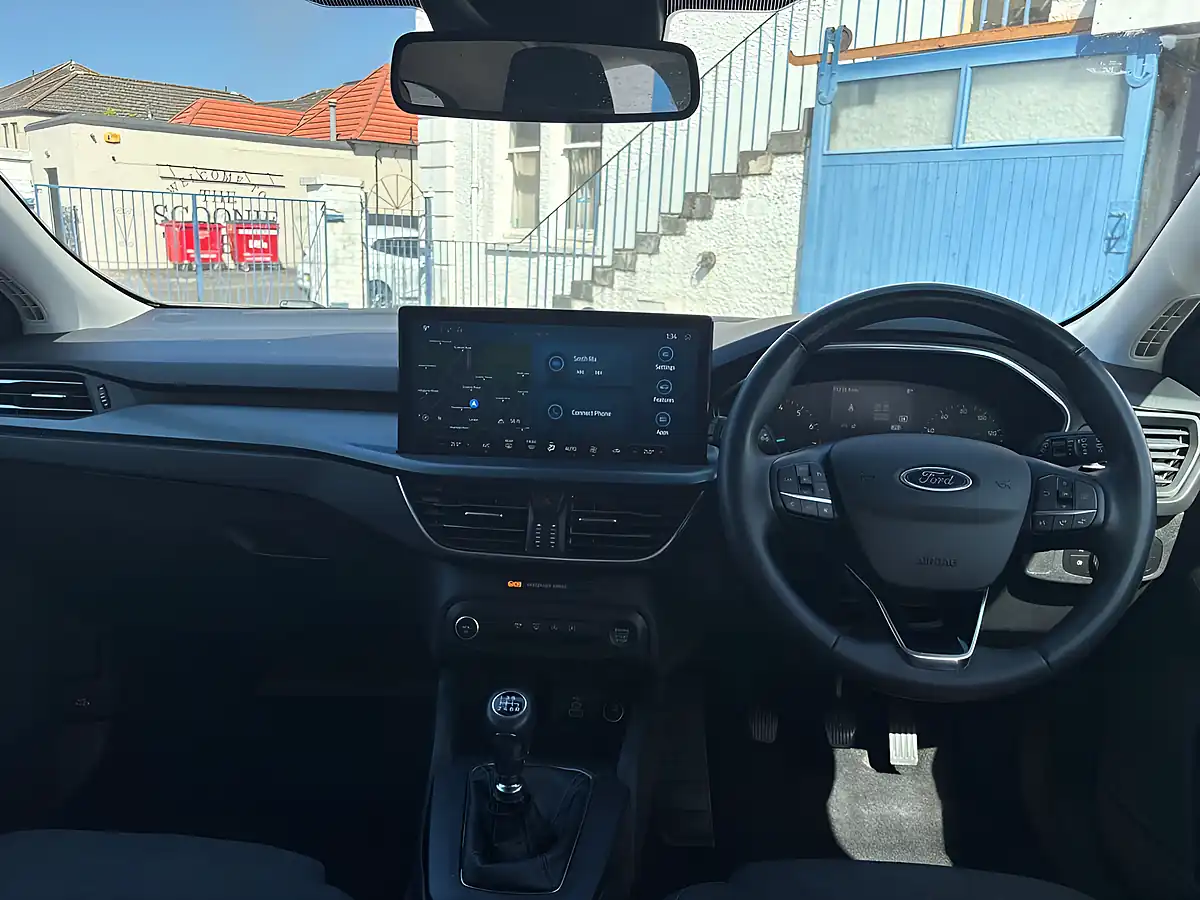 Used 2023 Ford Focus Active White - Interior and Exterior details 13