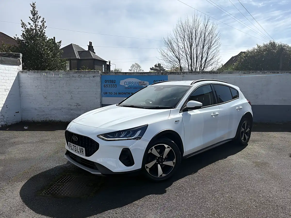 Used 2023 Ford Focus Active White - Interior and Exterior details 4