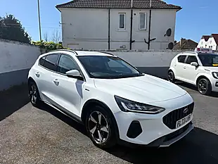Used 2023 Ford Focus Active White - Interior and Exterior details 9