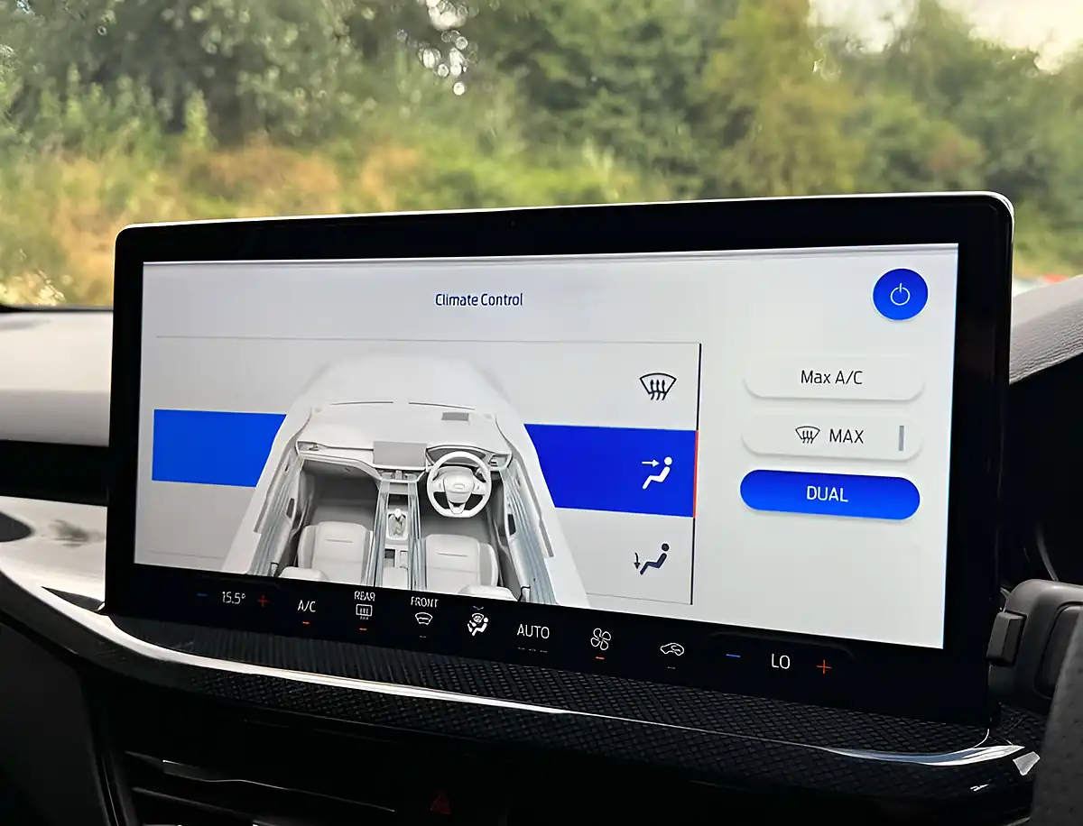 Used 2023 Ford Focus ST-Line Agate Black - Interior and Exterior details 16