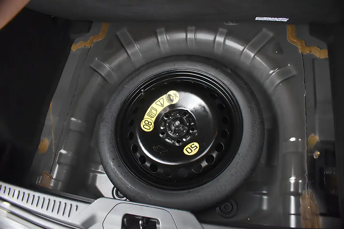 Used 2023 Ford Focus ST-Line Agate Black - Interior and Exterior details 15
