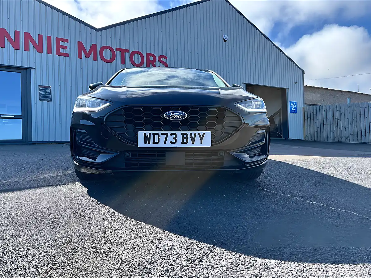 Used 2023 Ford Focus ST-Line Agate Black - Interior and Exterior details 5