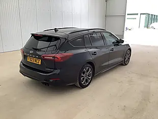 Used 2023 Ford Focus ST-Line Black - Interior and Exterior details 11