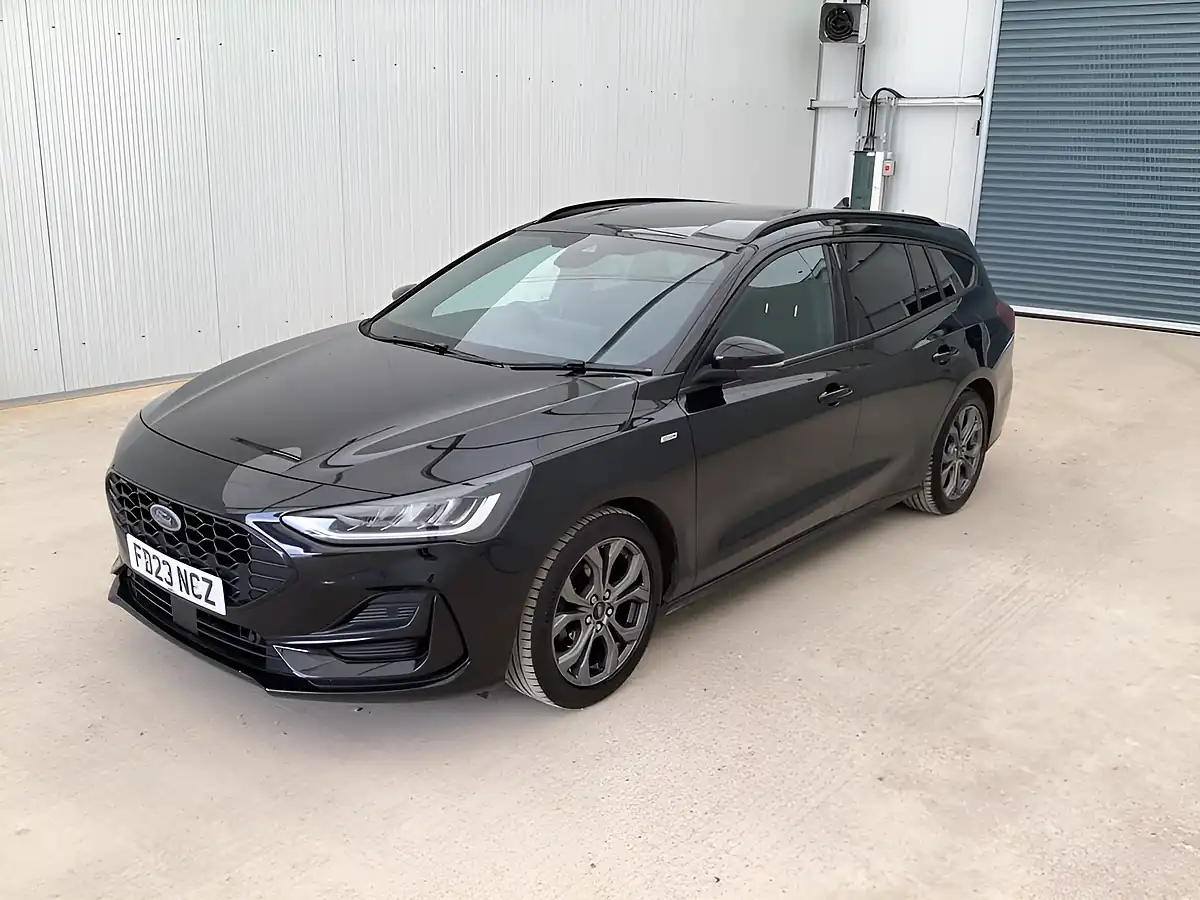 Used 2023 Ford Focus ST-Line Black - Interior and Exterior details 5