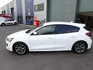 Used 2023 Ford Focus ST-Line Edition Frozen White - Interior and Exterior details 17