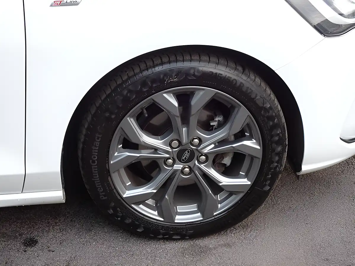Used 2023 Ford Focus ST-Line Edition Frozen White - Interior and Exterior details 20