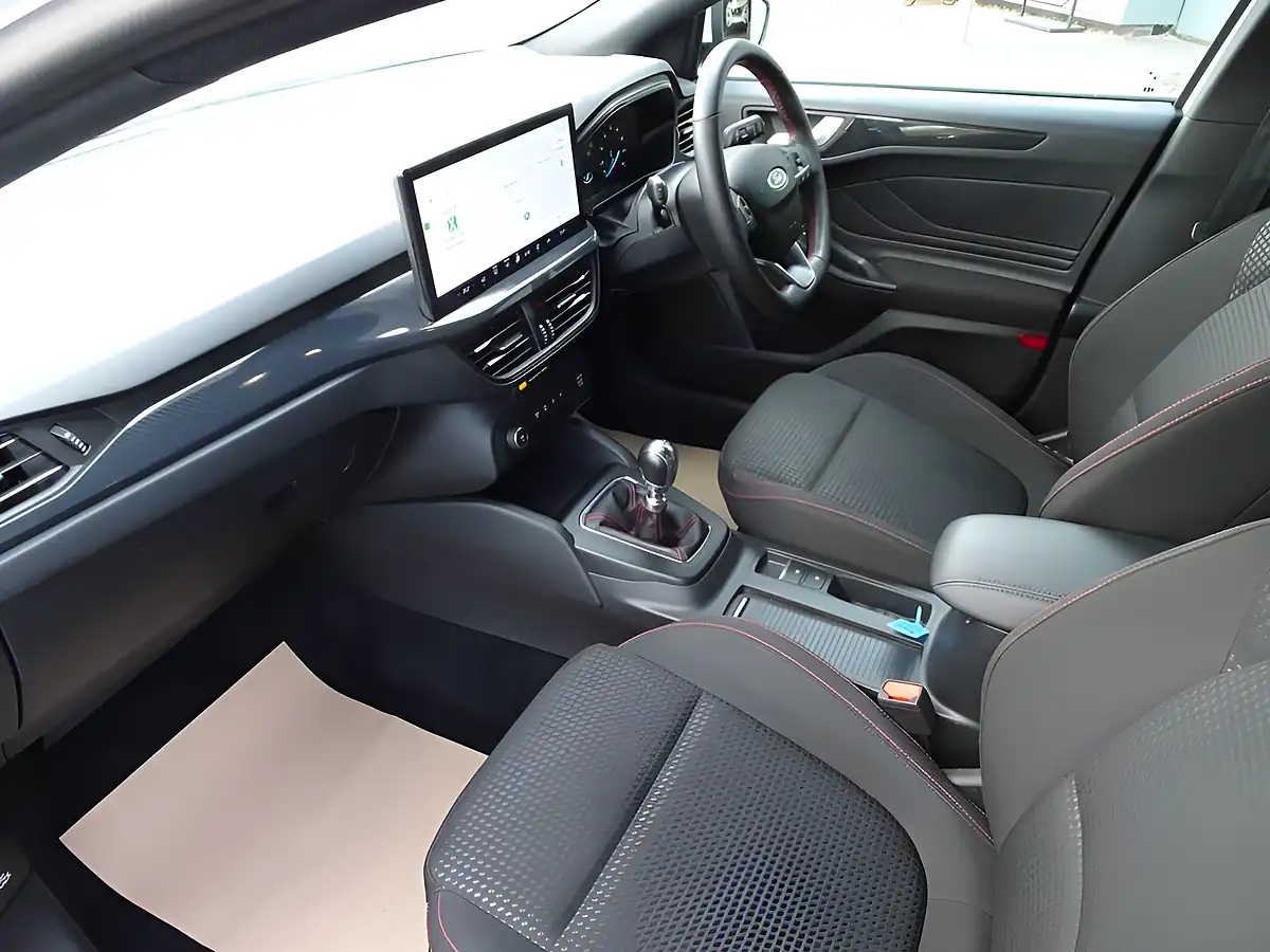 Used 2023 Ford Focus ST-Line Edition Frozen White - Interior and Exterior details 3