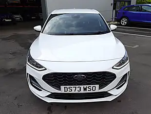 Used 2023 Ford Focus ST-Line Edition Frozen White - Interior and Exterior details 4