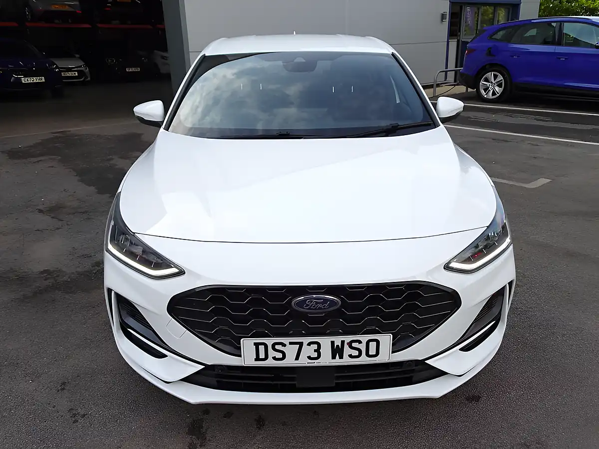 Used 2023 Ford Focus ST-Line Edition Frozen White - Interior and Exterior details 4