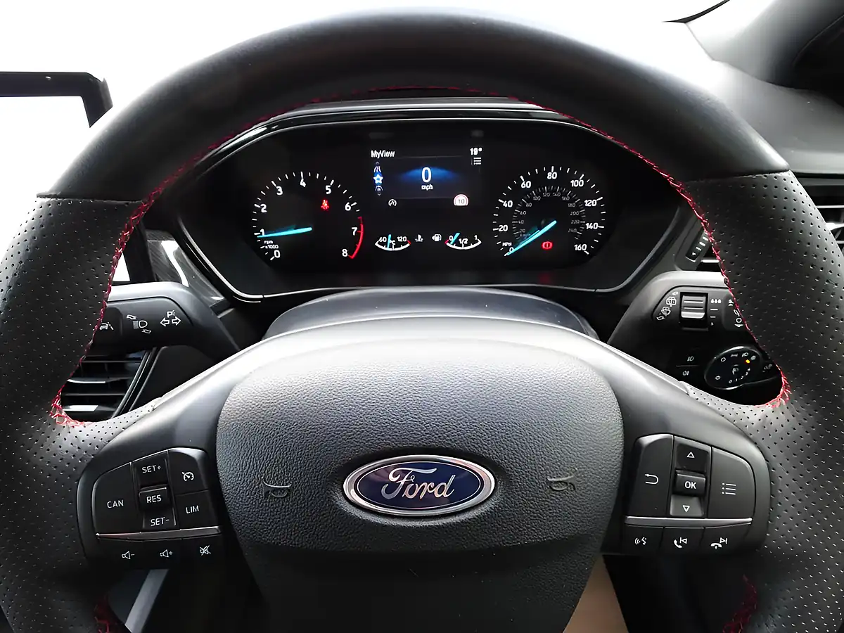 Used 2023 Ford Focus ST-Line Edition Frozen White - Interior and Exterior details 7