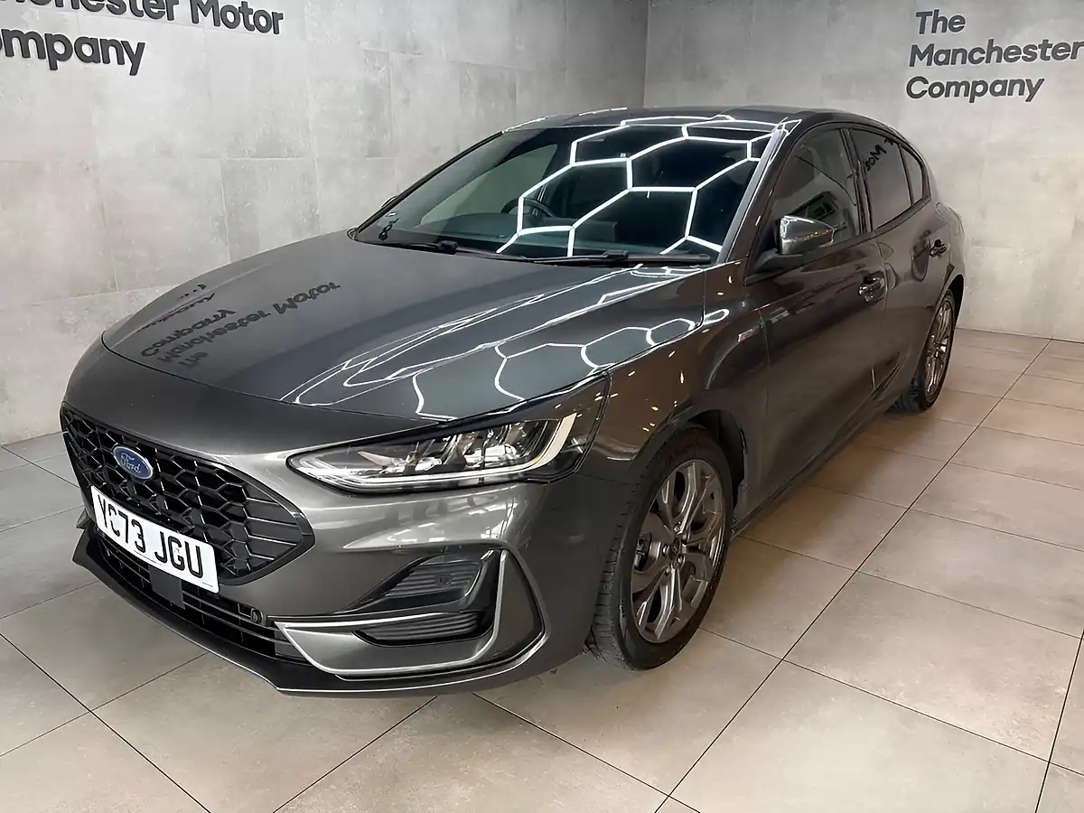 Used 2023 Ford Focus ST-Line Grey - Front View