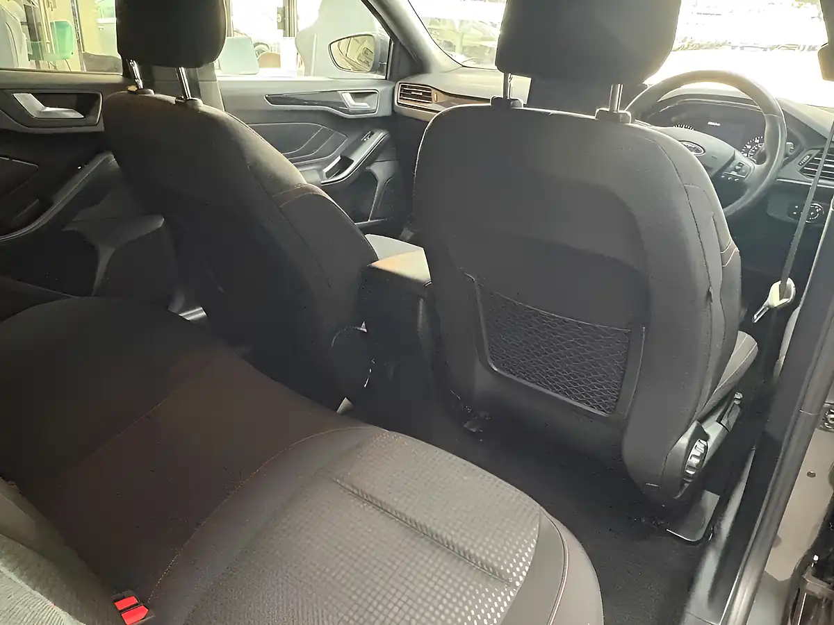 Used 2023 Ford Focus ST-Line Grey - Interior and Exterior details 12