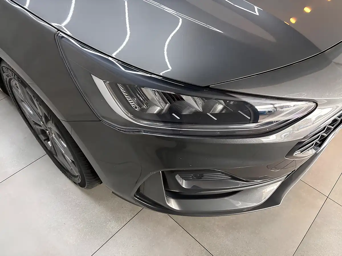 Used 2023 Ford Focus ST-Line Grey - Interior and Exterior details 18