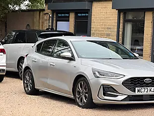 Used 2023 Ford Focus ST-Line Silver - Interior and Exterior details 17