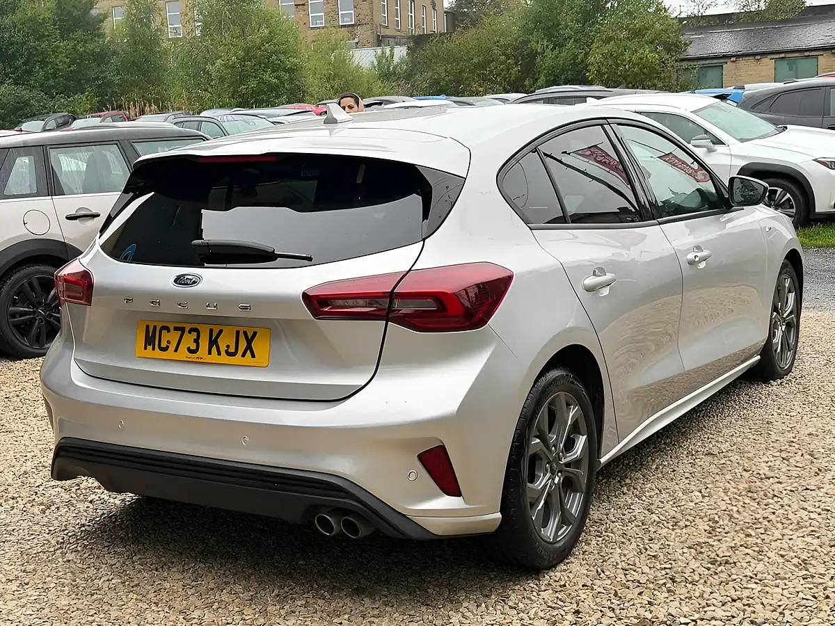 Used 2023 Ford Focus ST-Line Silver - Interior and Exterior details 4