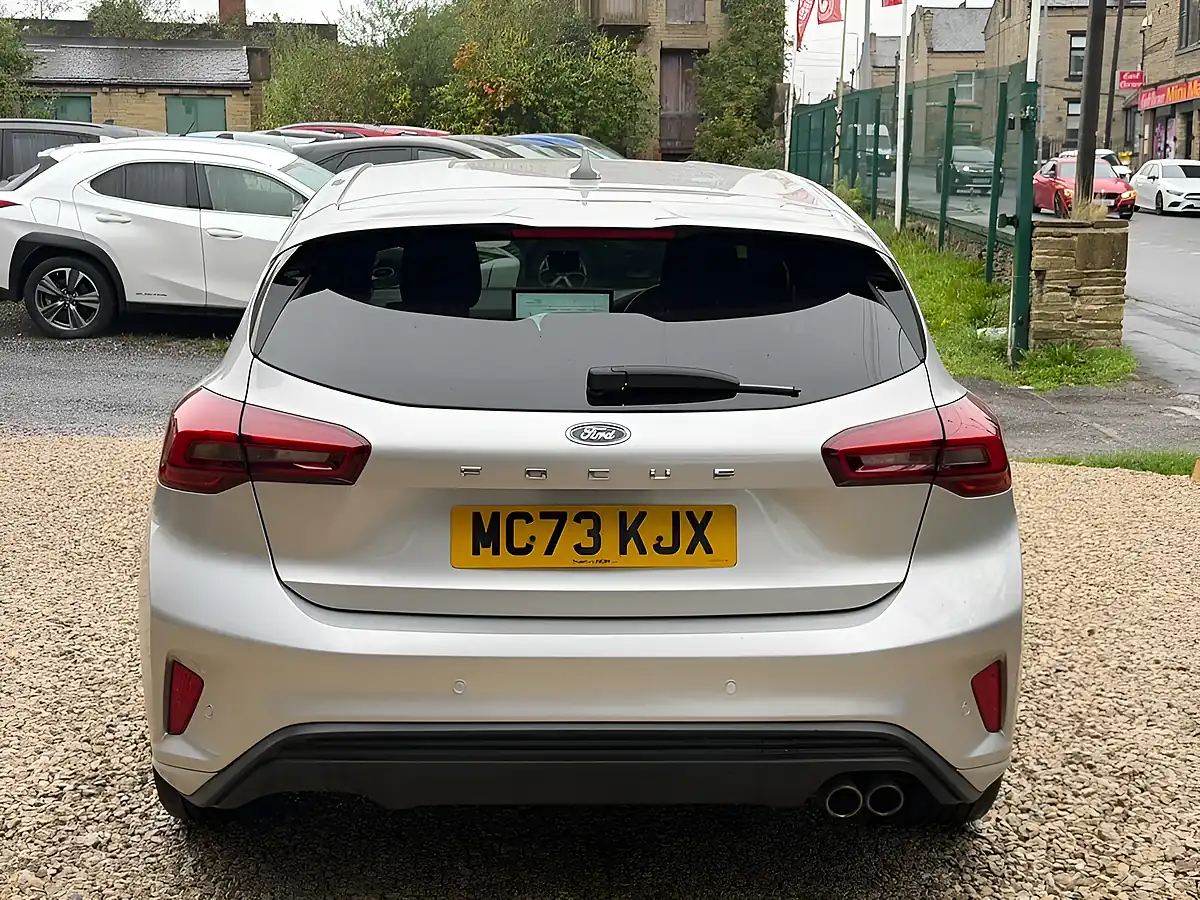 Used 2023 Ford Focus ST-Line Silver - Interior and Exterior details 5