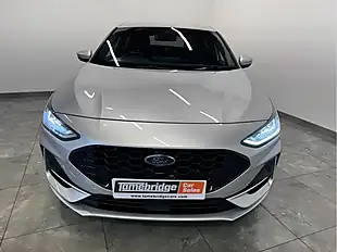 Used 2023 Ford Focus ST-Line Silver - Interior and Exterior details 14