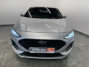 Used 2023 Ford Focus ST-Line Silver - Interior and Exterior details 17
