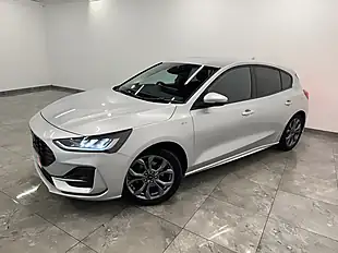Used 2023 Ford Focus ST-Line Silver - Interior and Exterior details 19