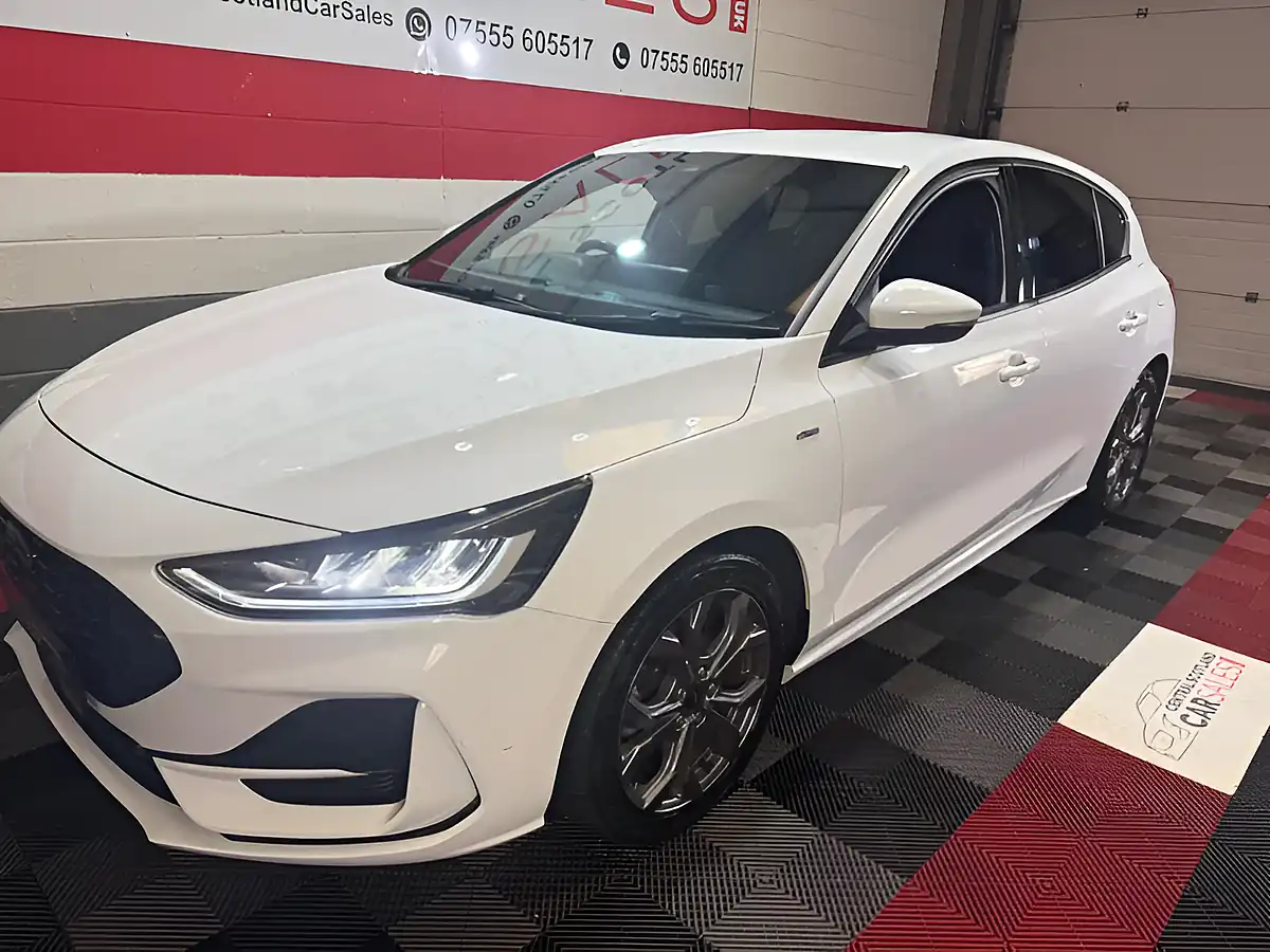 Used 2023 Ford Focus ST-Line White - Interior and Exterior details 2