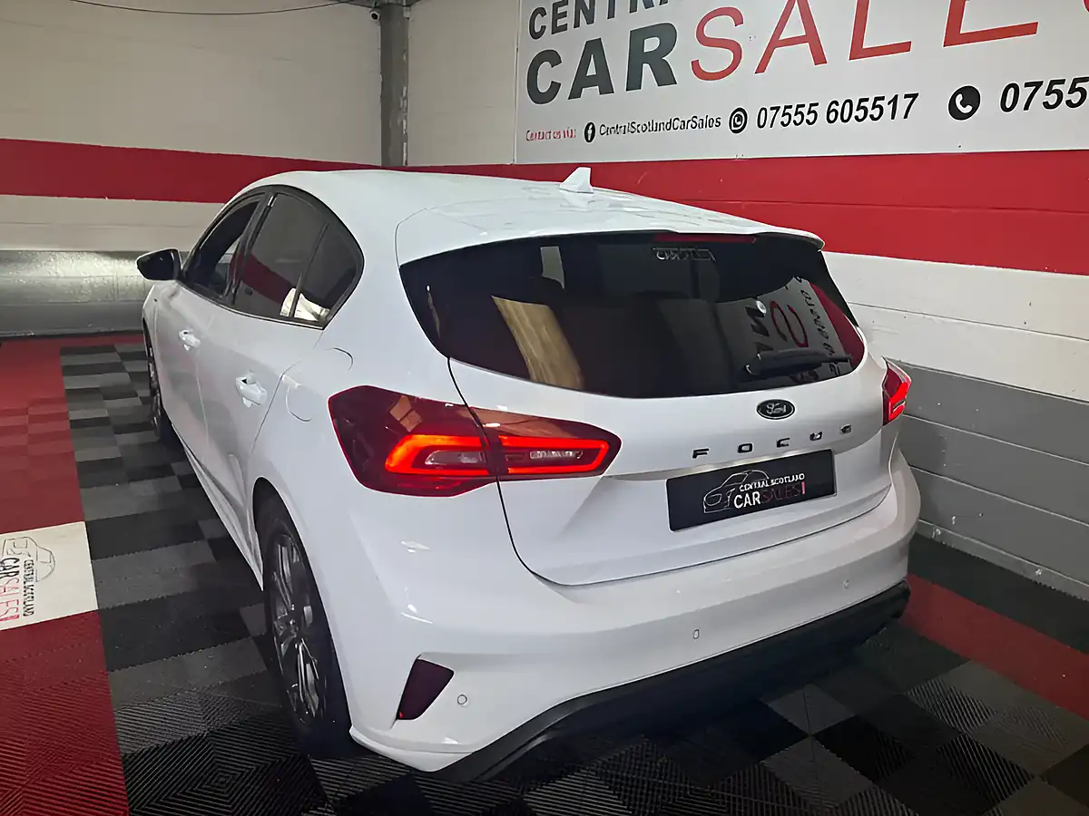 Used 2023 Ford Focus ST-Line White - Interior and Exterior details 3