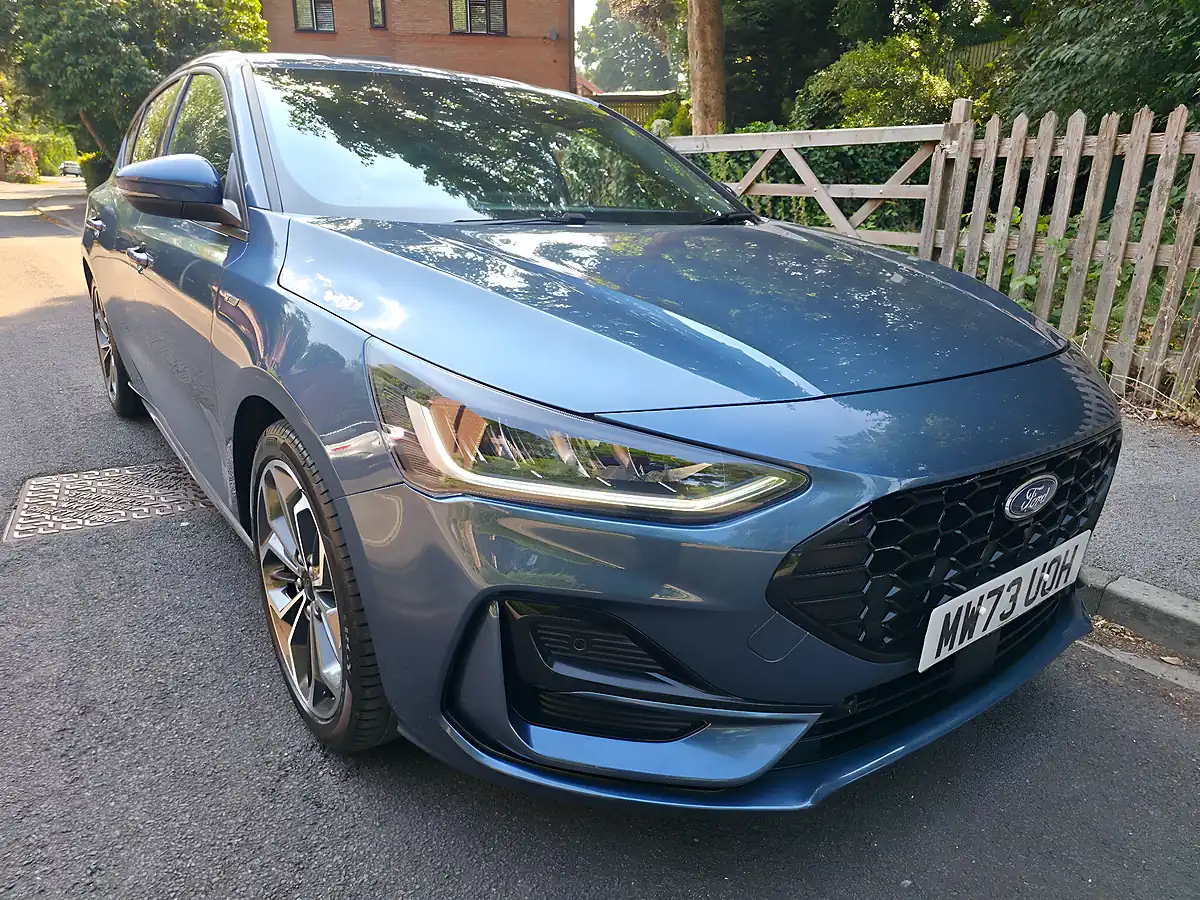 Used 2023 Ford Focus ST-Line X Blue - Front View