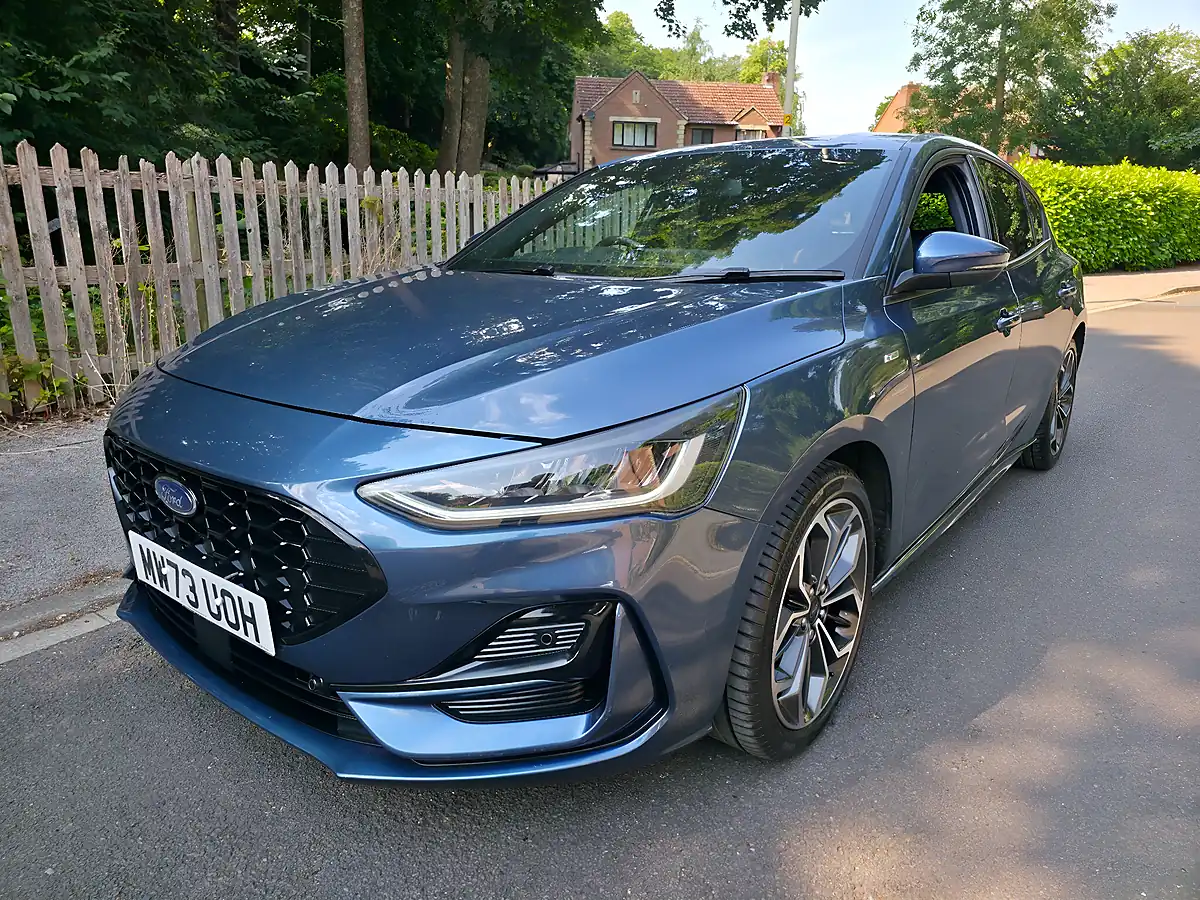 Used 2023 Ford Focus ST-Line X Blue - Interior and Exterior details 3