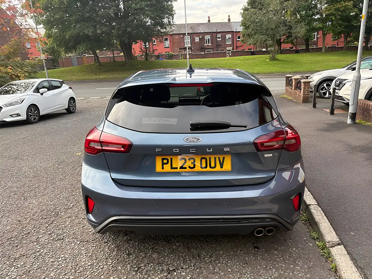 Used 2023 Ford Focus ST-Line X Blue - Interior and Exterior details 4