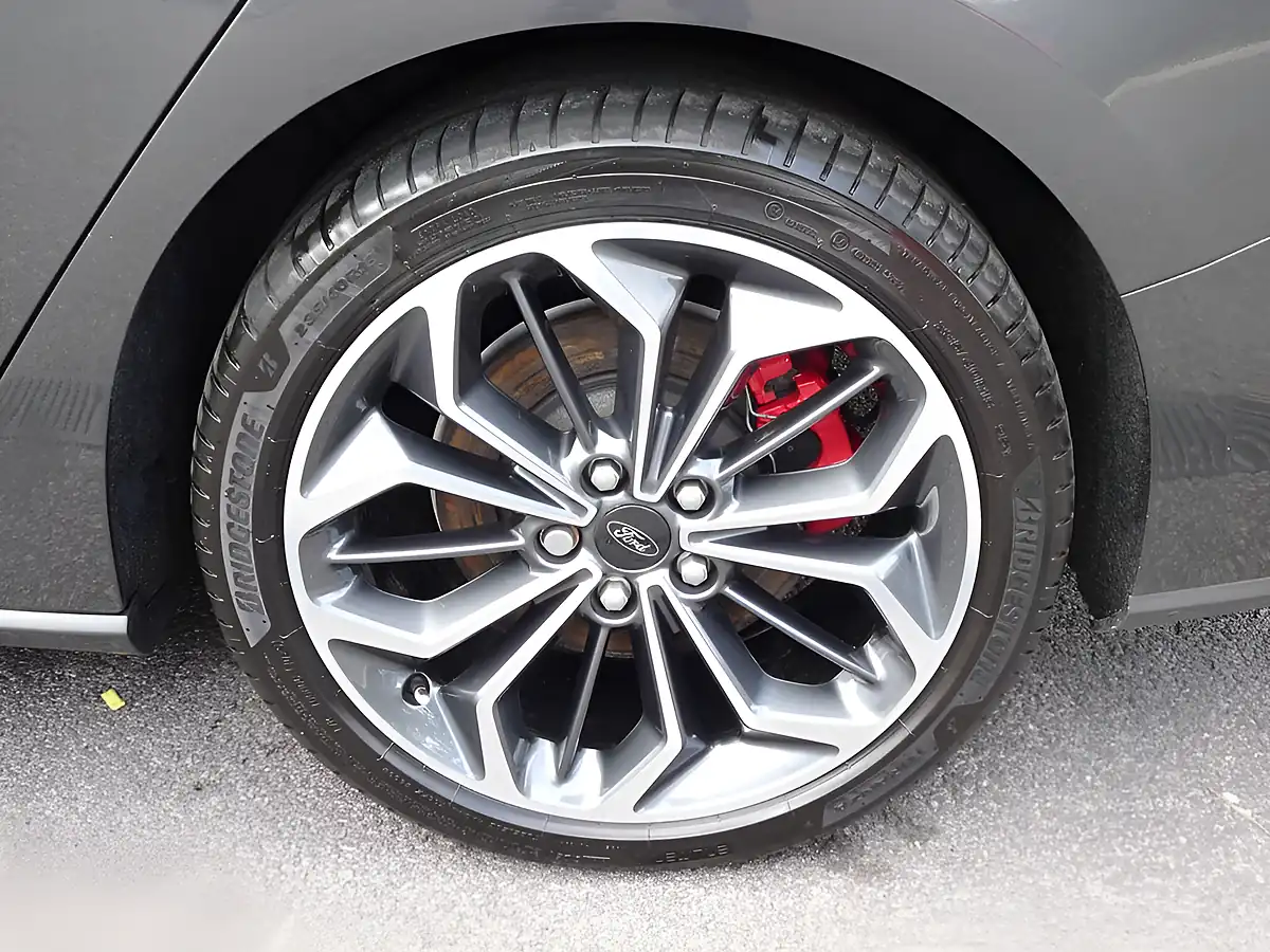 Used 2023 Ford Focus ST-Line X Edition Magnetic Grey - Interior and Exterior details 19