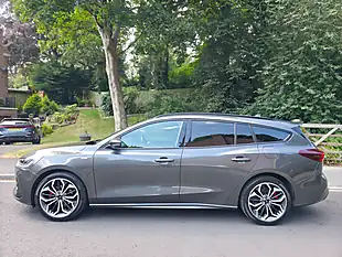 Used 2023 Ford Focus ST-Line X Grey - Interior and Exterior details 5