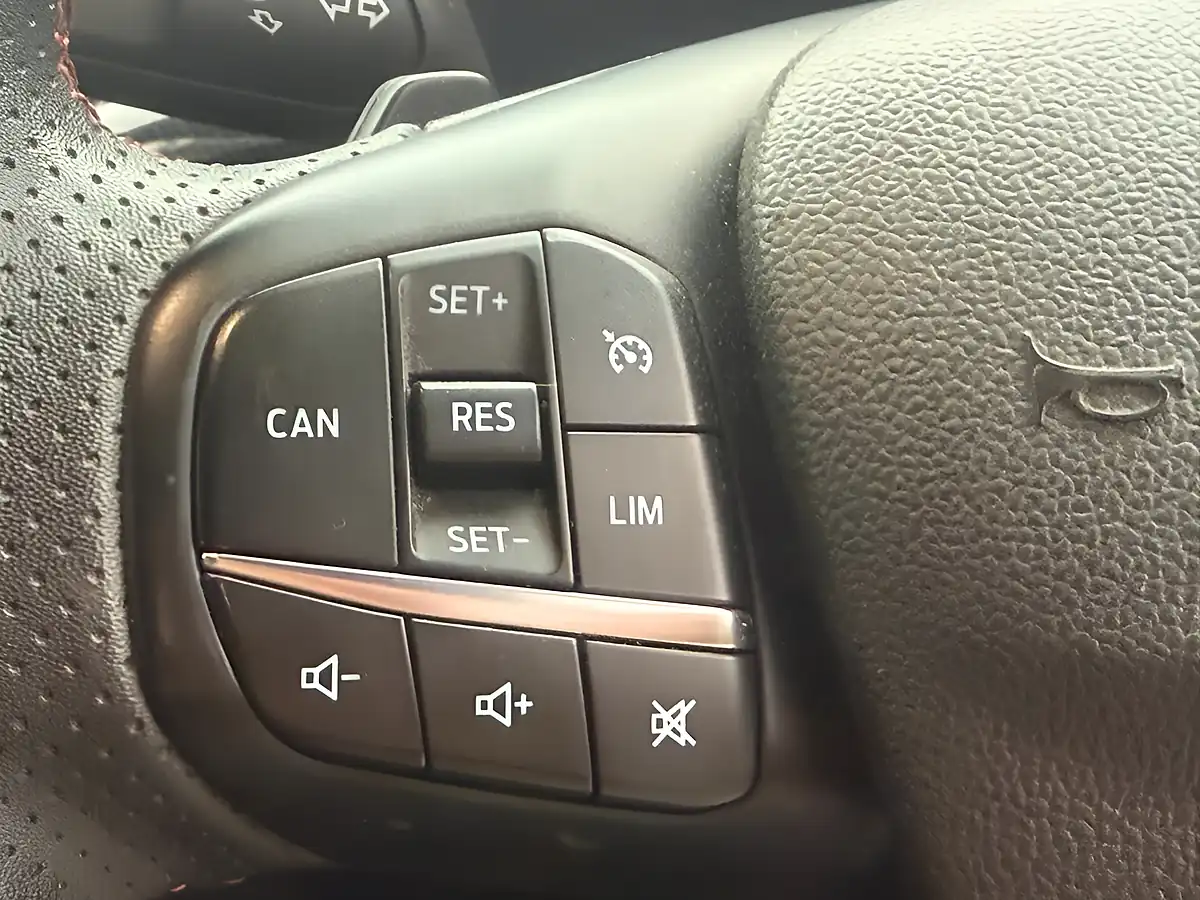 Used 2023 Ford Focus ST-Line X Grey - Interior and Exterior details 15