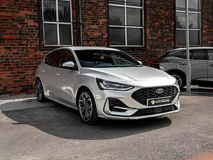 Used 2023 Ford Focus ST-Line X Silver - Interior and Exterior details 10