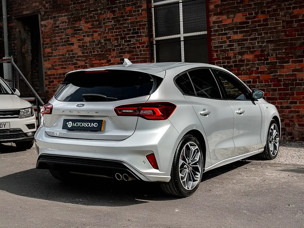 Used 2023 Ford Focus ST-Line X Silver - Interior and Exterior details 15