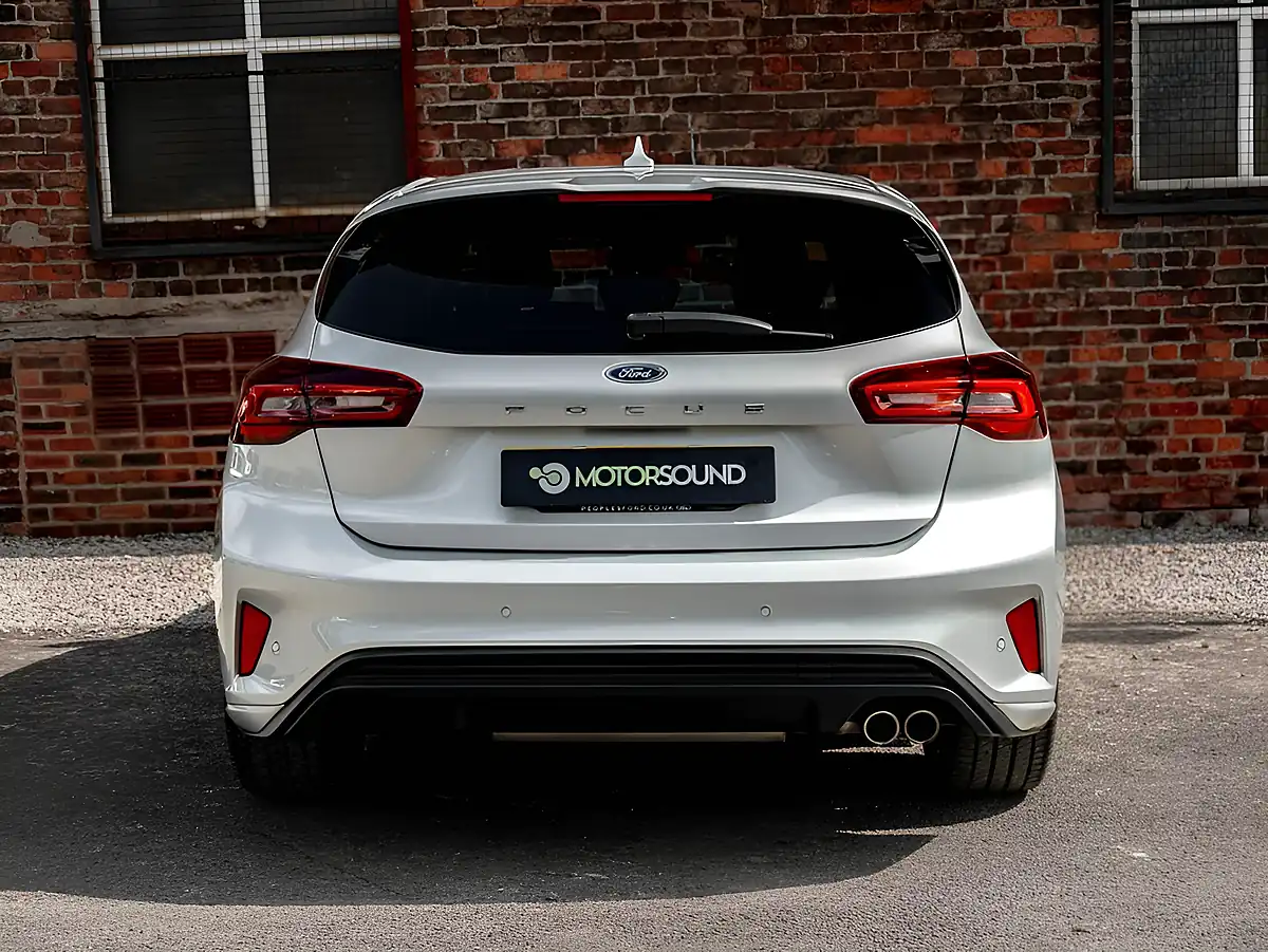Used 2023 Ford Focus ST-Line X Silver - Interior and Exterior details 17