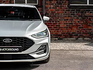 Used 2023 Ford Focus ST-Line X Silver - Interior and Exterior details 9