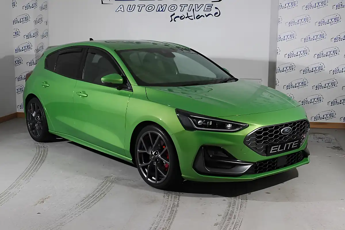 Used 2023 Ford Focus ST Mean Green - Interior and Exterior details 3