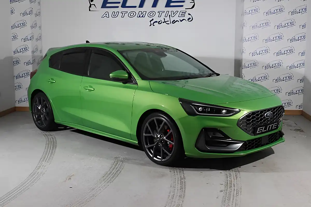 Used 2023 Ford Focus ST Mean Green - Interior and Exterior details 4