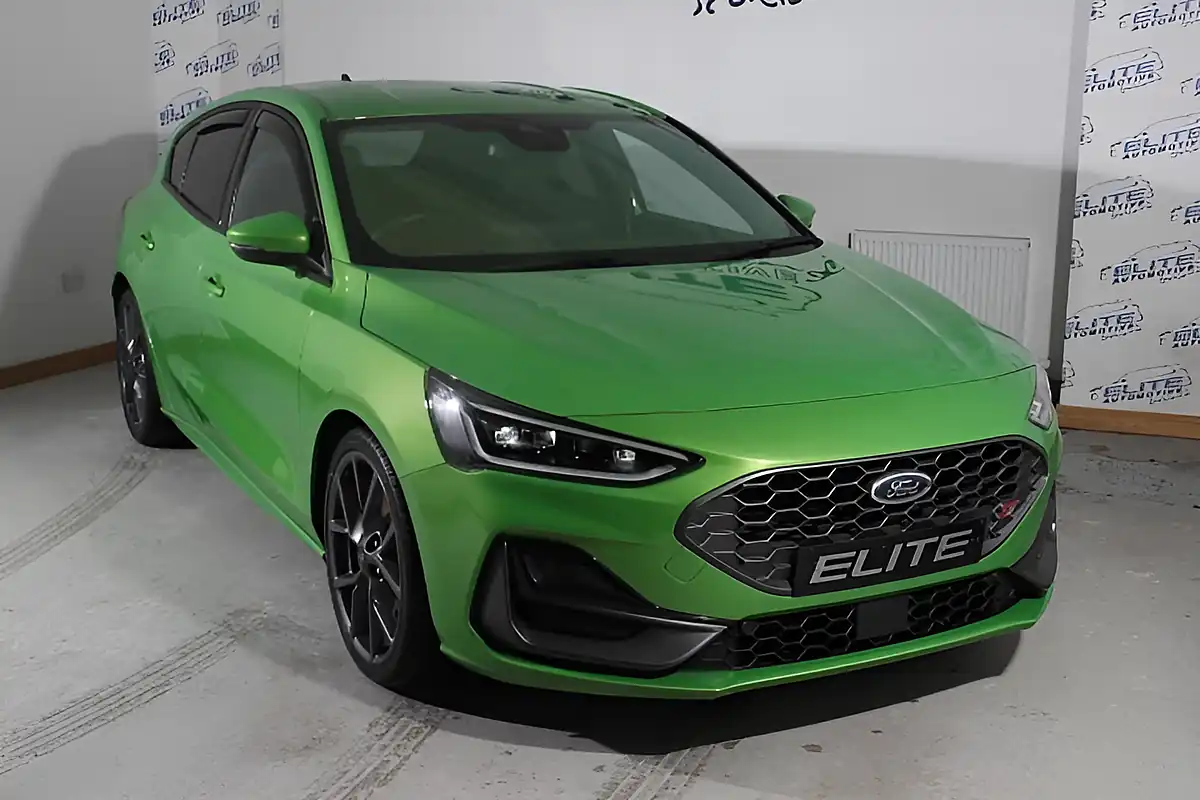Used 2023 Ford Focus ST Mean Green - Interior and Exterior details 6