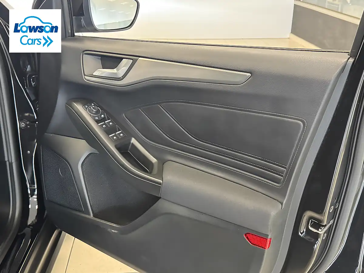 Used 2023 Ford Focus Titanium Agate Black - Interior and Exterior details 13