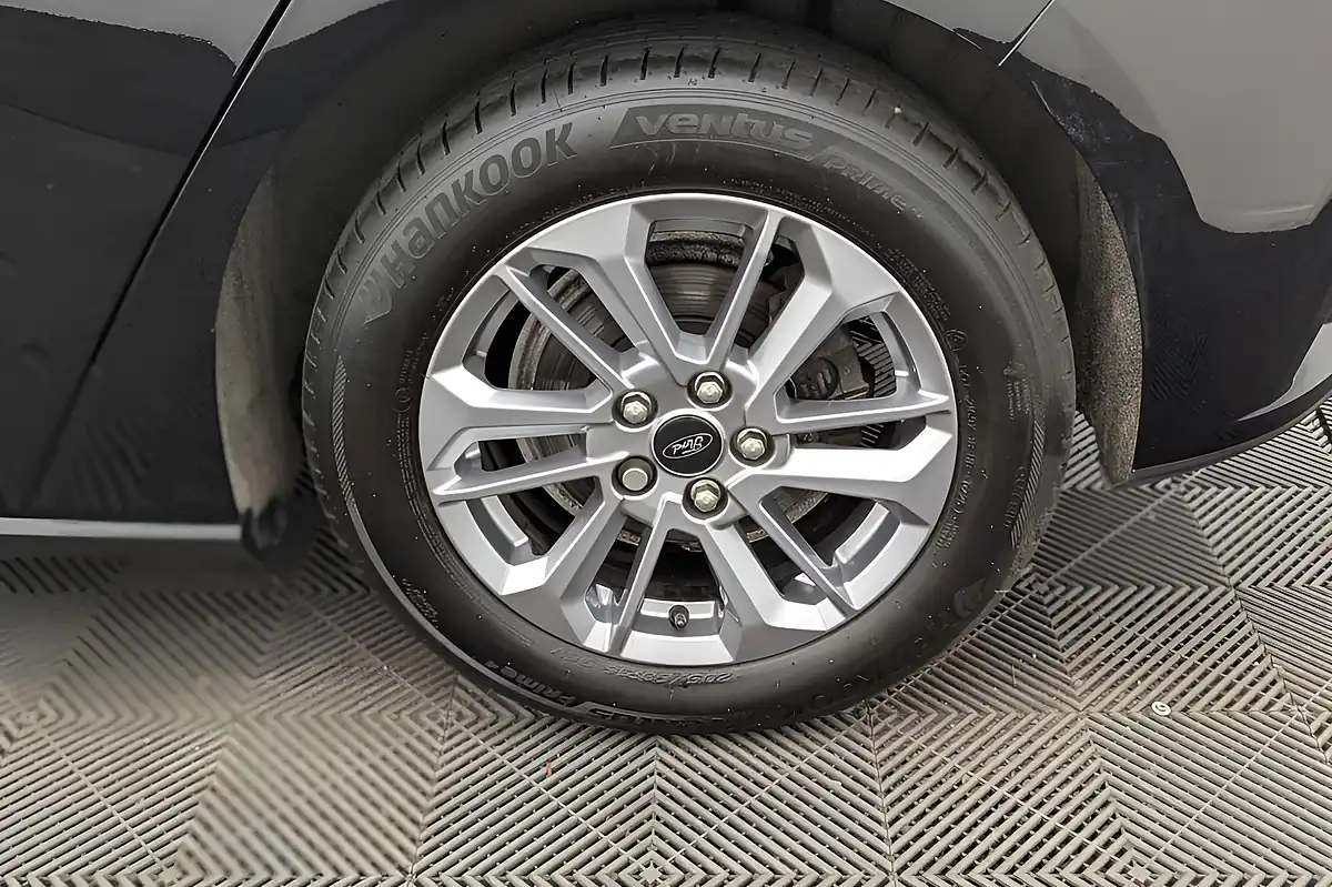 Used 2023 Ford Focus Titanium Agate Black - Interior and Exterior details 20