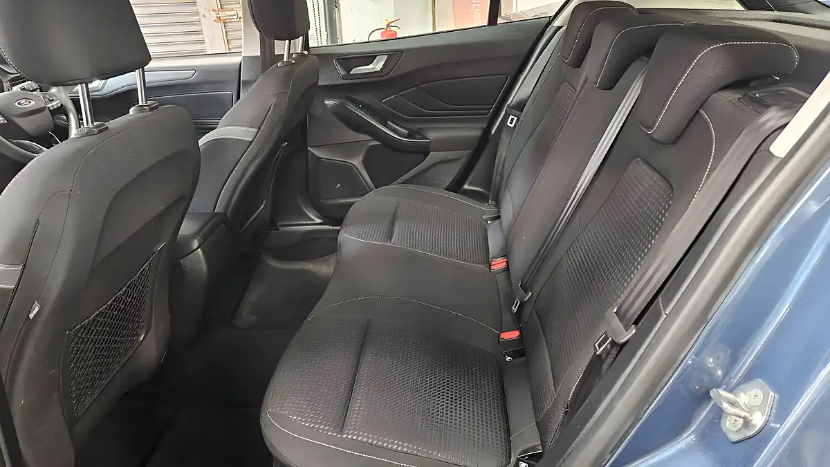 Used 2023 Ford Focus Trend Blue - Interior and Exterior details 11