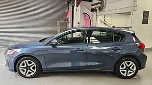 Used 2023 Ford Focus Trend Blue - Interior and Exterior details 8