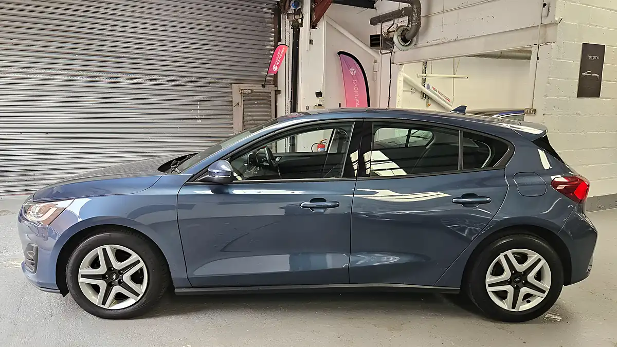 Used 2023 Ford Focus Trend Blue - Interior and Exterior details 8