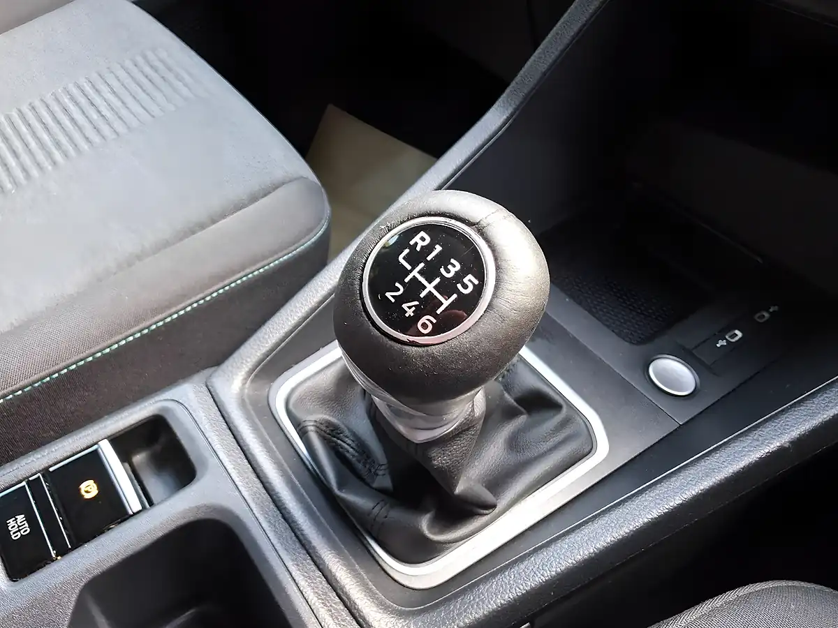 Used 2023 Ford Grand Tourneo Connect Active Black - Interior and Exterior details 9