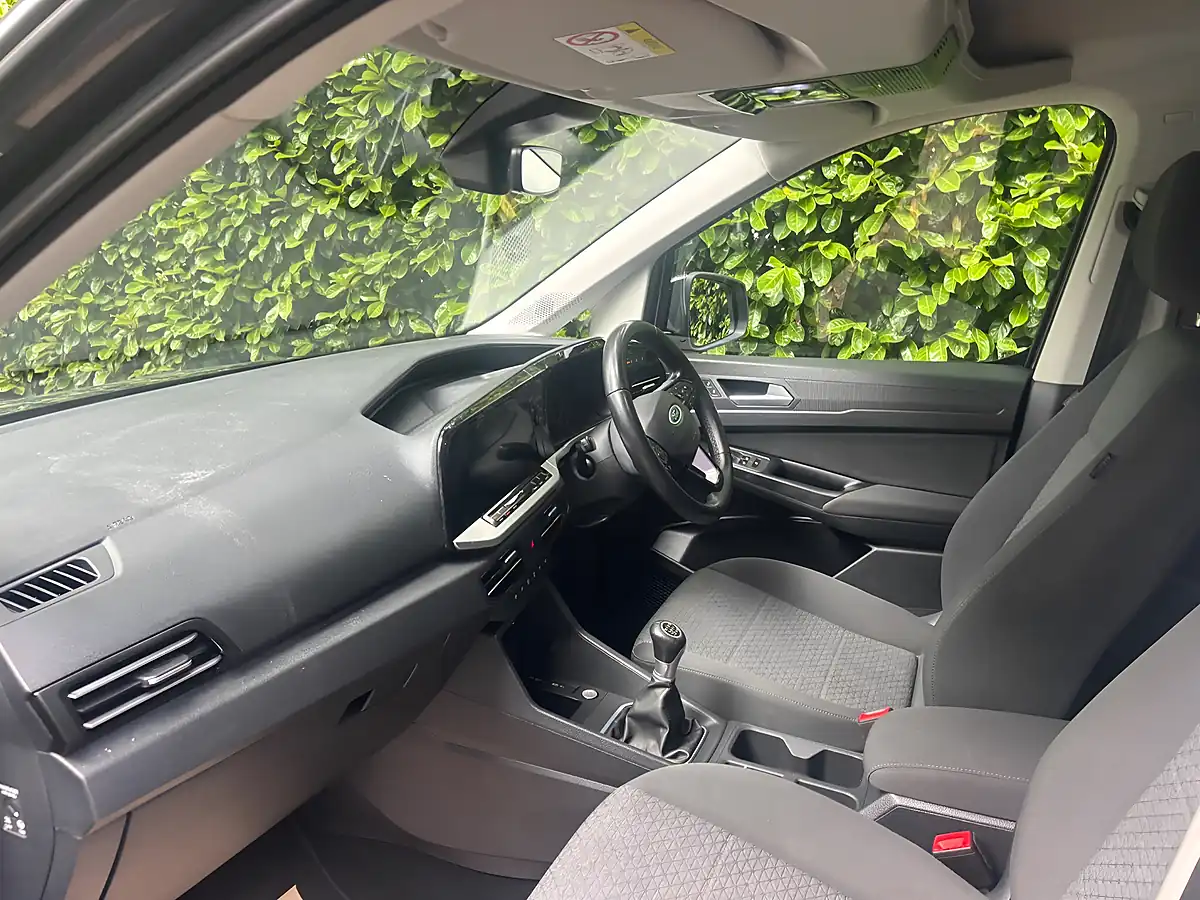 Used 2023 Ford Grand Tourneo Connect Titanium Graphite Grey - Interior and Exterior details 19